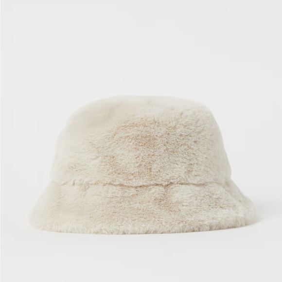 H&M Accessories - Faux Fur Bucket Hat in Cream